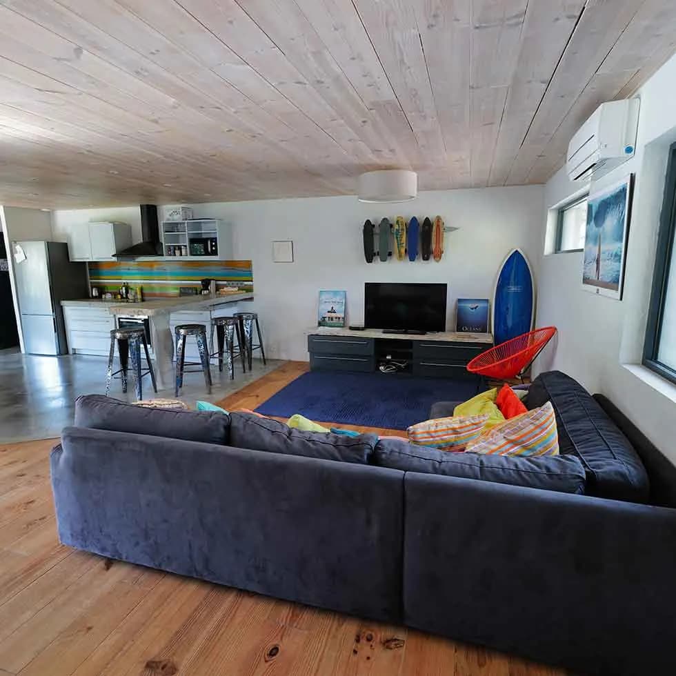 Natural Surf Lodge 4