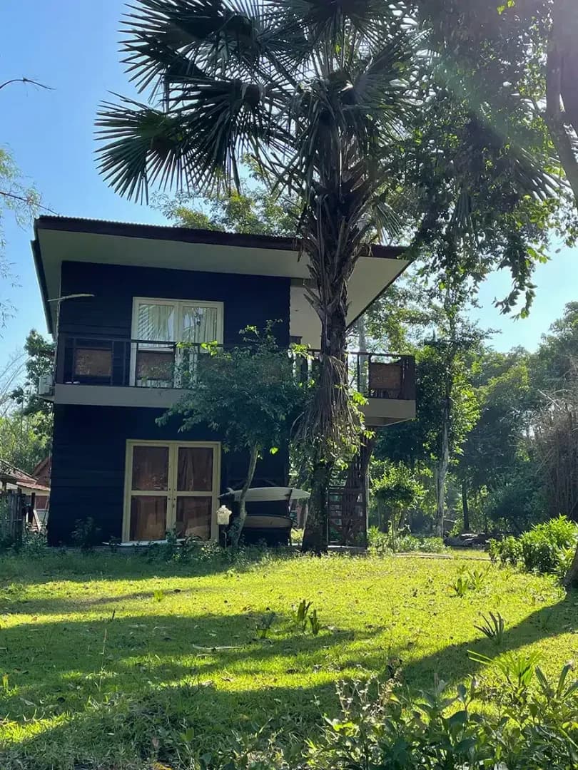 Bobby's G-Land Surf Camp 2