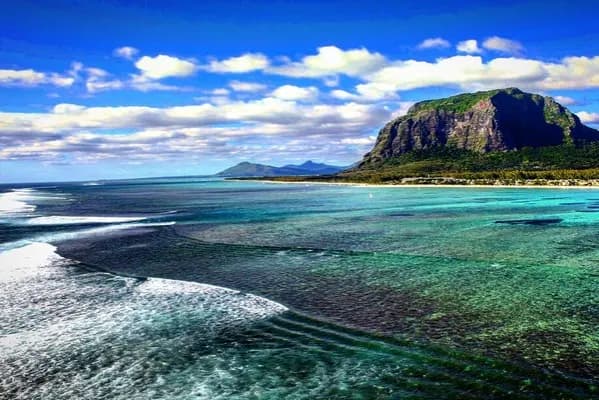 Mauritius Surf Holidays 1