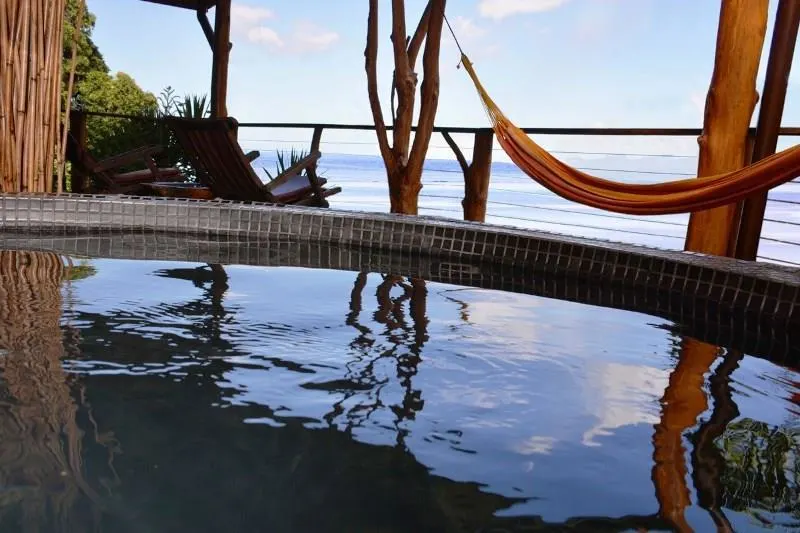 Tahiti Surf Camp – Fare Huka 1