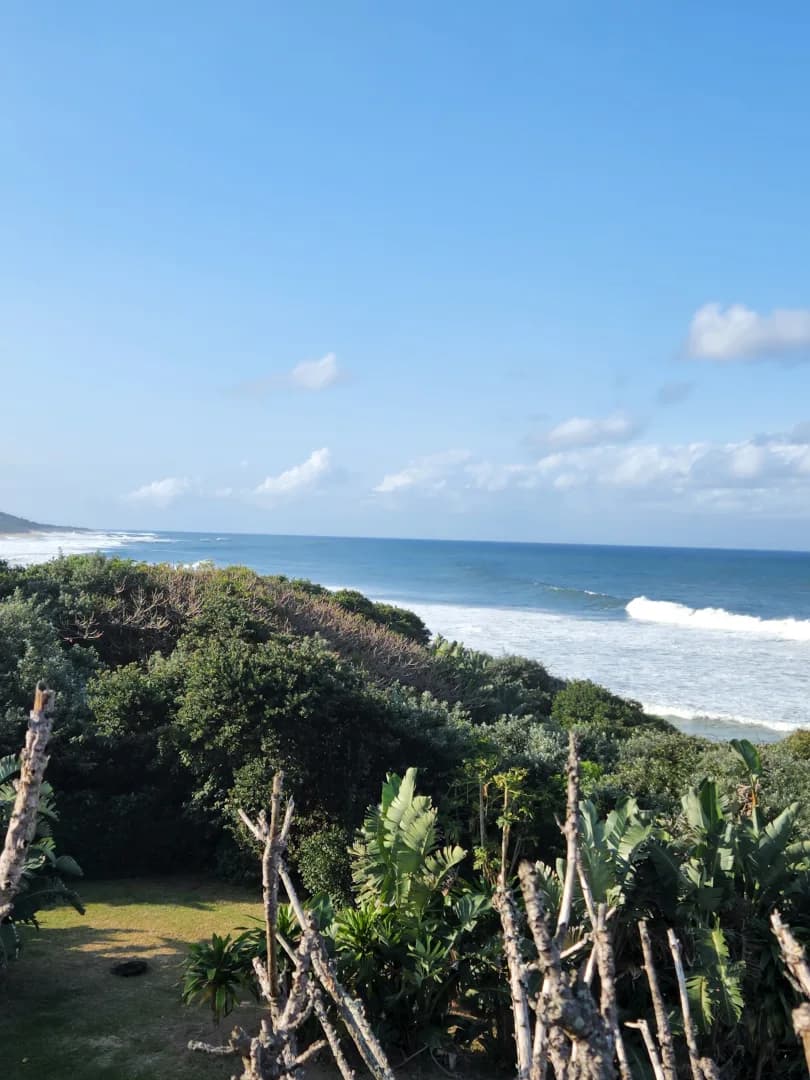 Umzumbe Surf House & Surf Camp 3