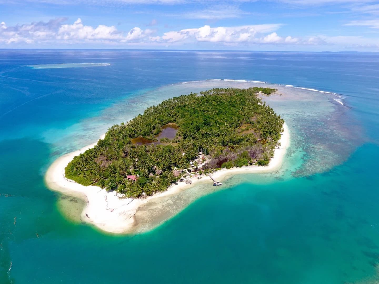 Shadow Mentawai Surf Camp 2