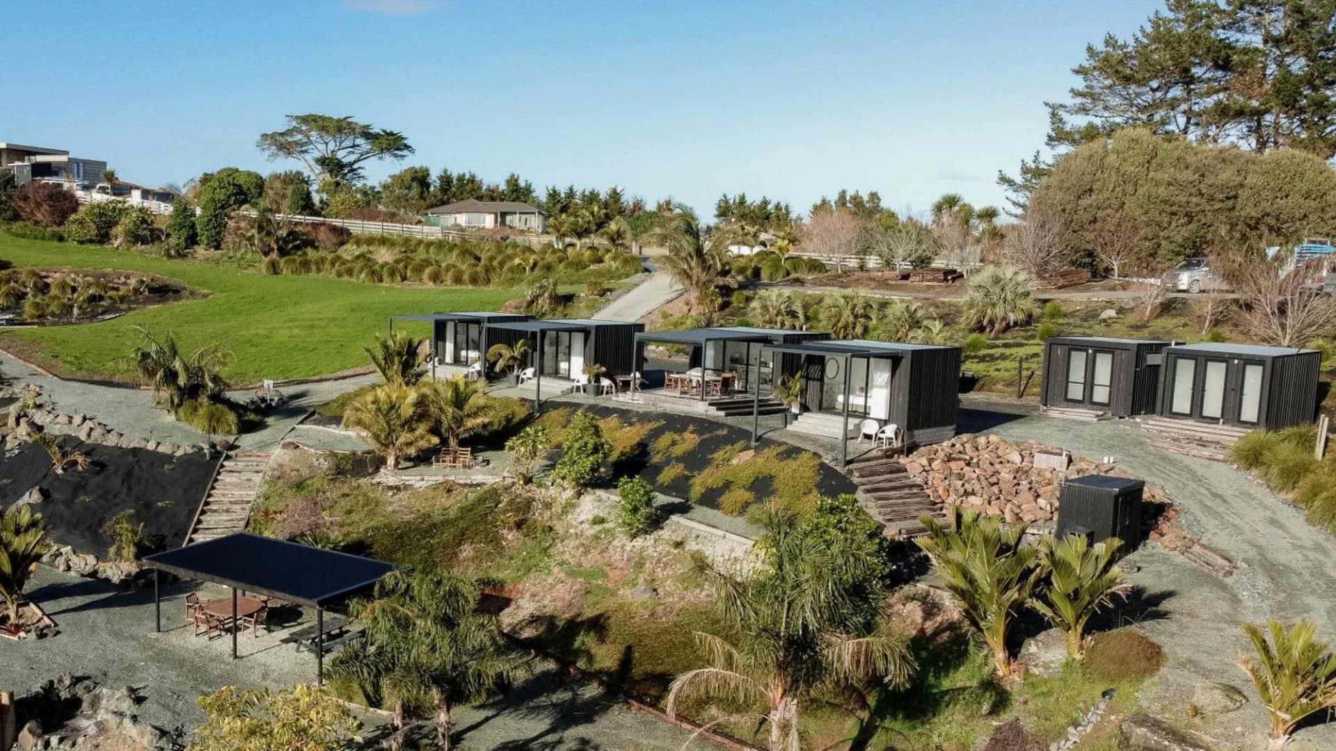 Aotearoa Surf School & Eco Pods 4