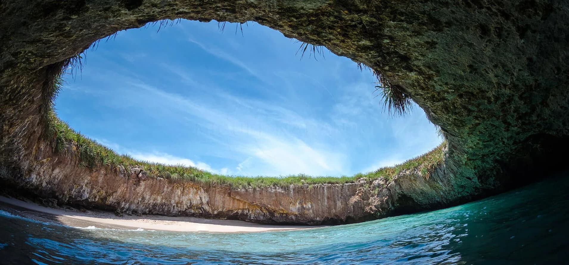 Espíritus del Mar Surf Camps & Yoga 7